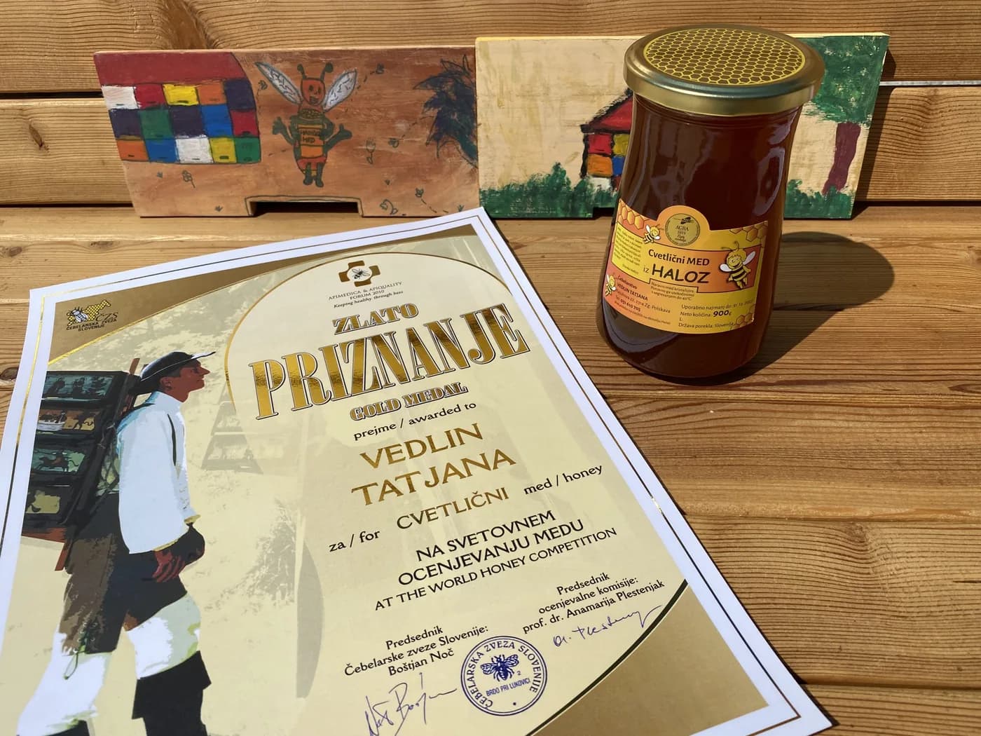 Diploma iz leta 2010: Cvetlični med zlato priznanje